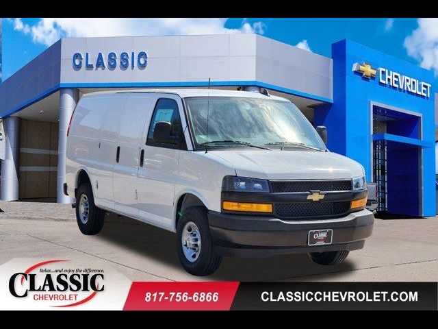 2024 Chevrolet Express Base