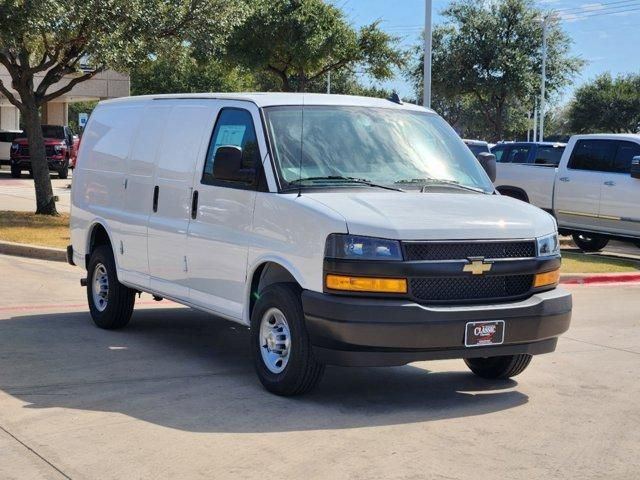 2024 Chevrolet Express Base