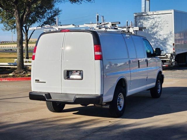 2024 Chevrolet Express Base