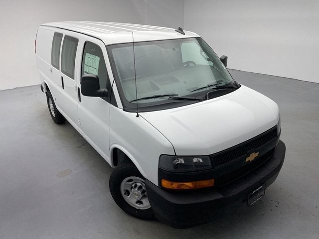 2024 Chevrolet Express Base