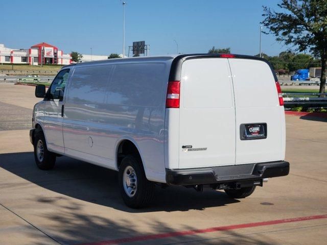 2024 Chevrolet Express Base