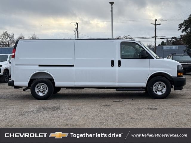 2024 Chevrolet Express Base