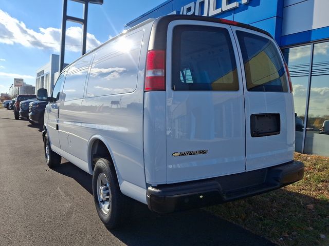 2024 Chevrolet Express Base