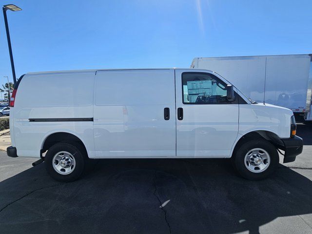 2024 Chevrolet Express Base