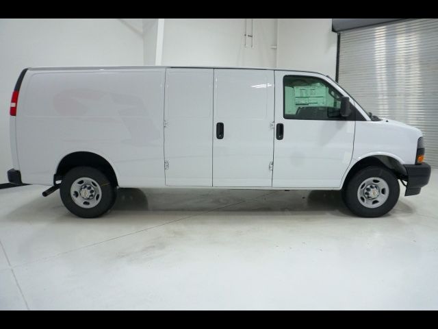 2024 Chevrolet Express Base