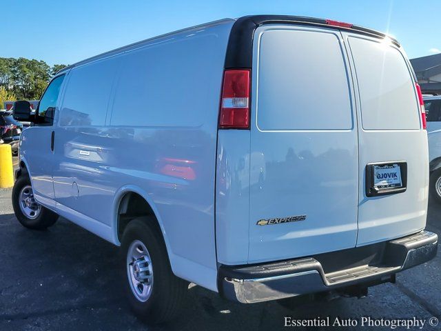 2024 Chevrolet Express Base