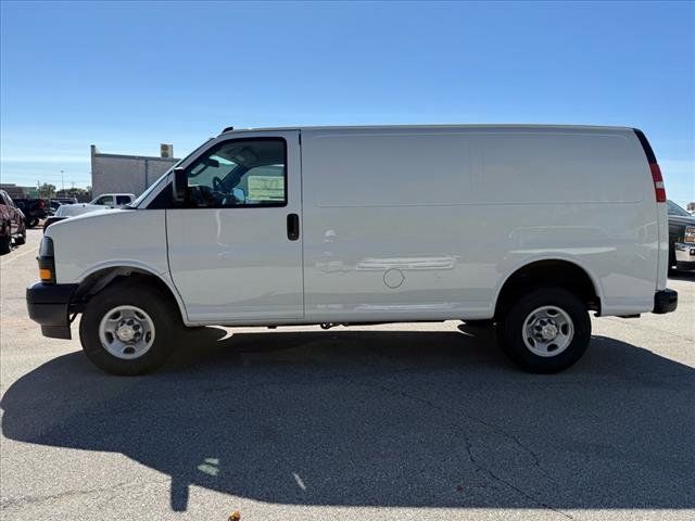 2024 Chevrolet Express Base