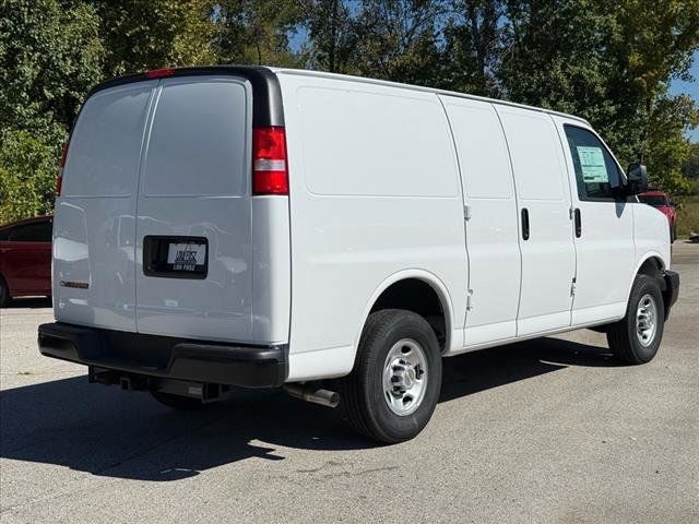 2024 Chevrolet Express Base