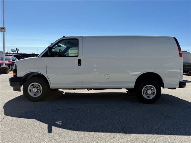 2024 Chevrolet Express Base