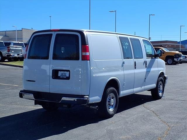 2024 Chevrolet Express Base