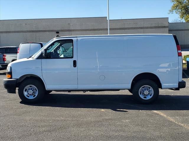 2024 Chevrolet Express Base