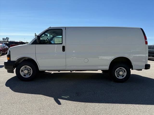 2024 Chevrolet Express Base