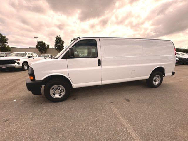 2024 Chevrolet Express Base