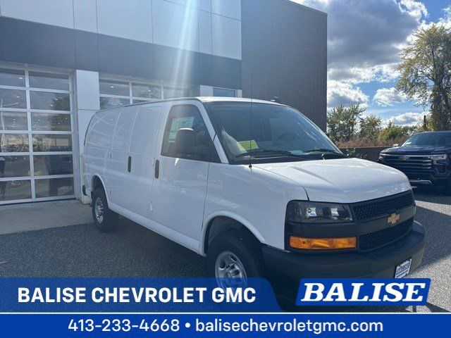 2024 Chevrolet Express Base