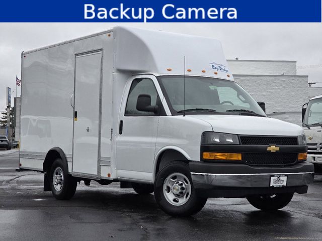 2024 Chevrolet Express Base