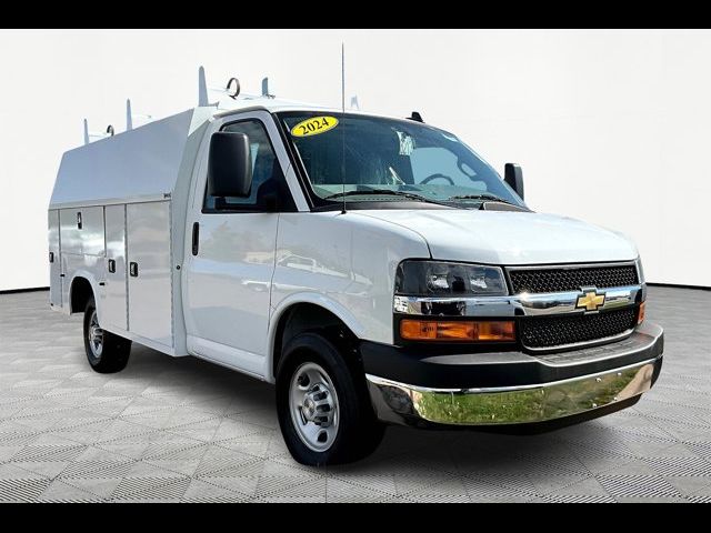 2024 Chevrolet Express Base