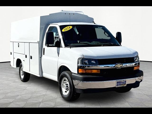 2024 Chevrolet Express Base