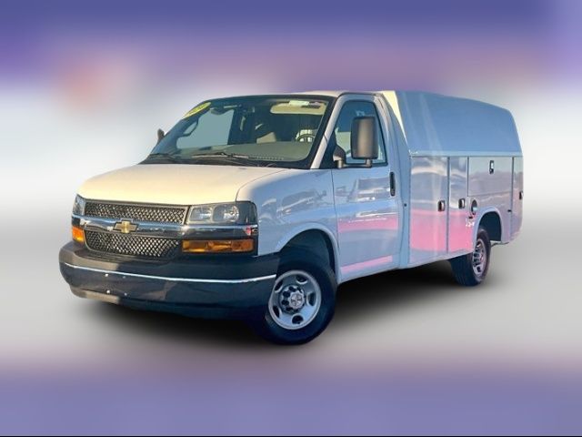 2024 Chevrolet Express Base