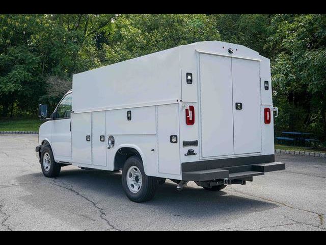 2024 Chevrolet Express Base