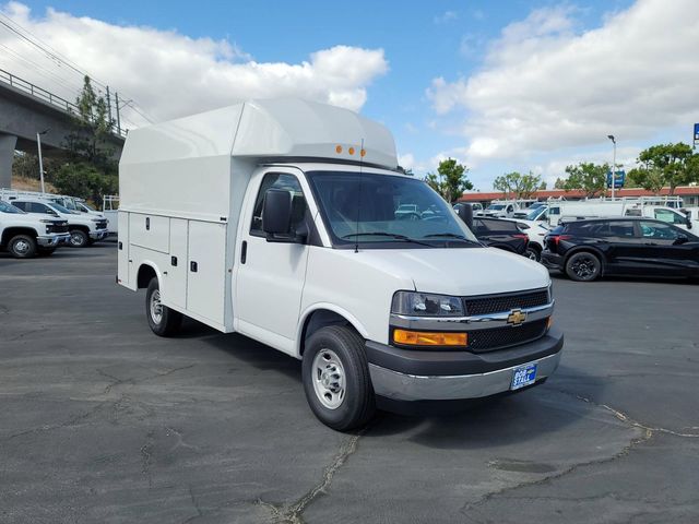 2024 Chevrolet Express Base