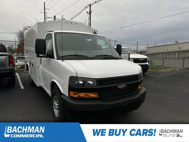 2024 Chevrolet Express Base