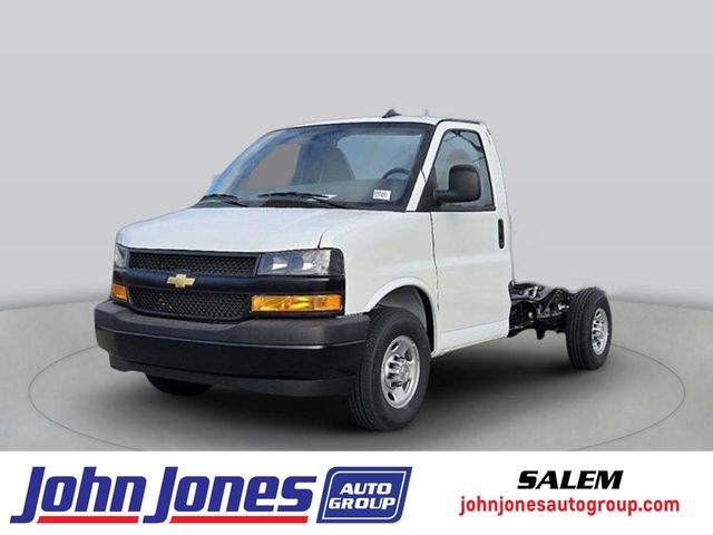 2024 Chevrolet Express Base