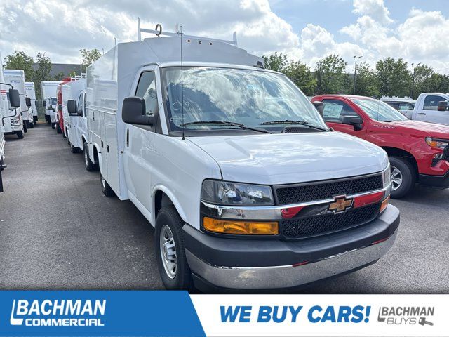 2024 Chevrolet Express Base