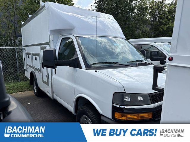 2024 Chevrolet Express Base