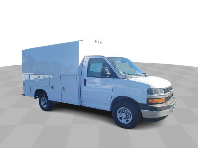 2024 Chevrolet Express Base