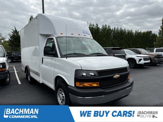 2024 Chevrolet Express Base