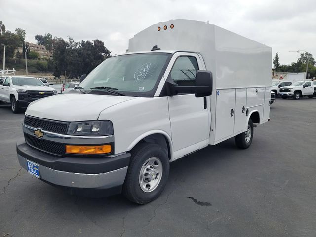 2024 Chevrolet Express Base