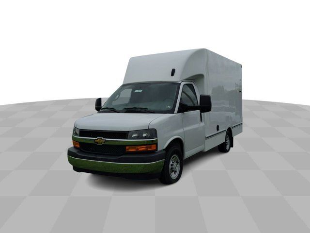 2024 Chevrolet Express Base