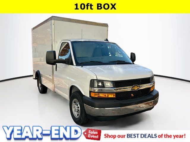 2024 Chevrolet Express Base