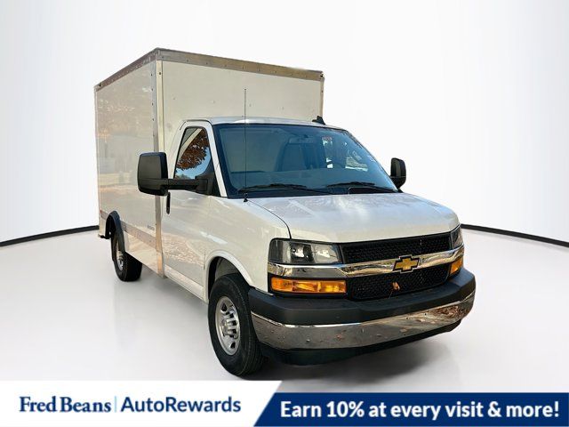 2024 Chevrolet Express Base