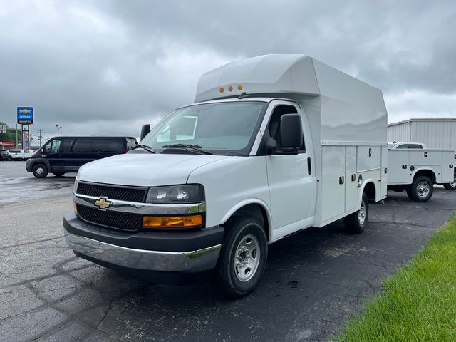 2024 Chevrolet Express Base