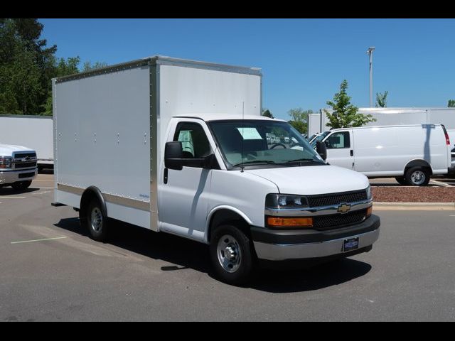 2024 Chevrolet Express Base