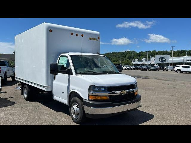 2024 Chevrolet Express Base