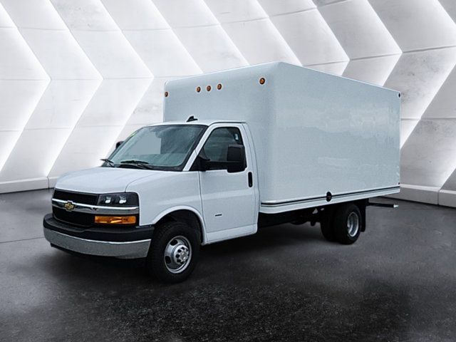 2024 Chevrolet Express Base