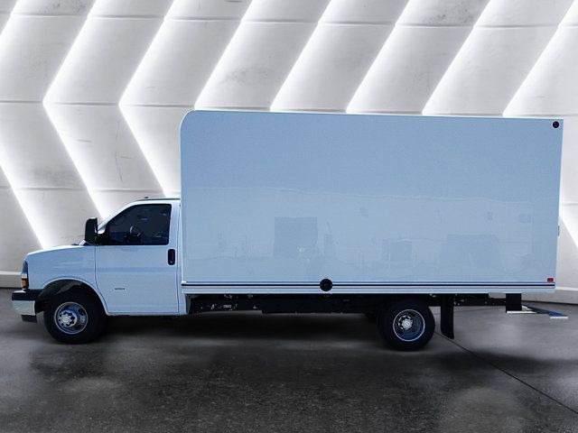 2024 Chevrolet Express Base