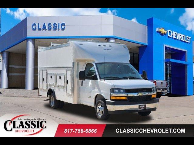 2024 Chevrolet Express Base