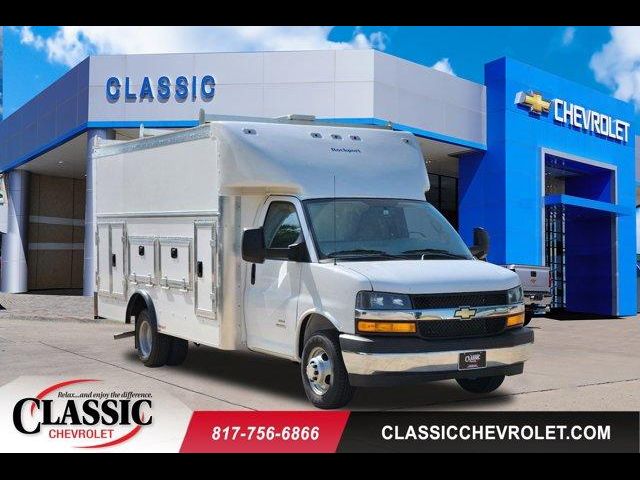 2024 Chevrolet Express Base