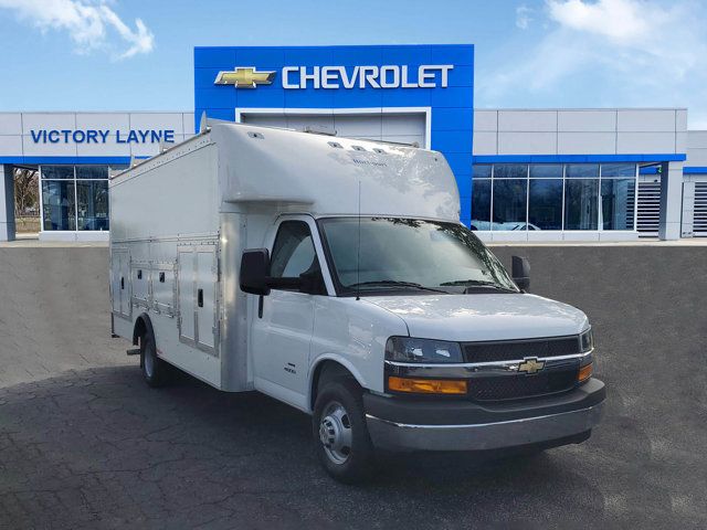 2024 Chevrolet Express Base