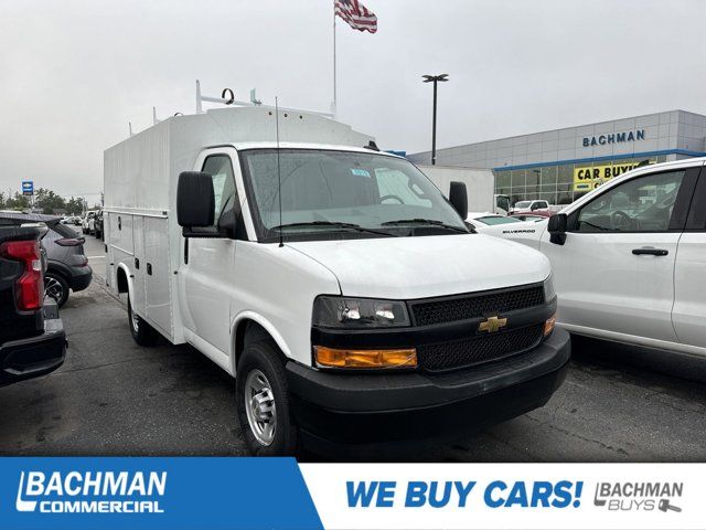 2024 Chevrolet Express Base