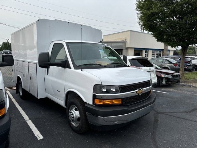 2024 Chevrolet Express Base