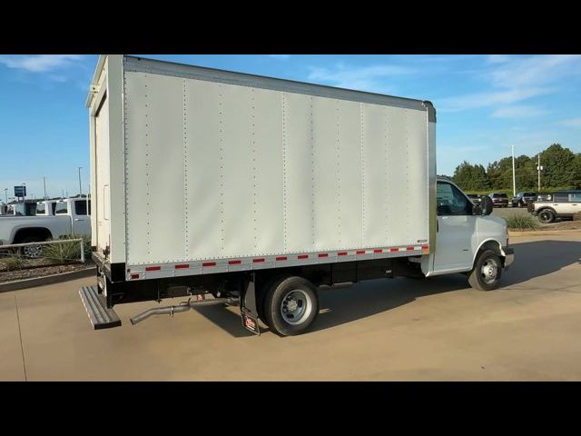 2024 Chevrolet Express Base