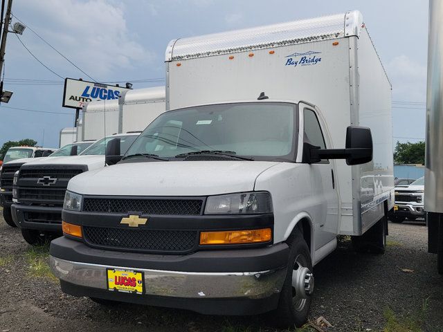 2024 Chevrolet Express Base