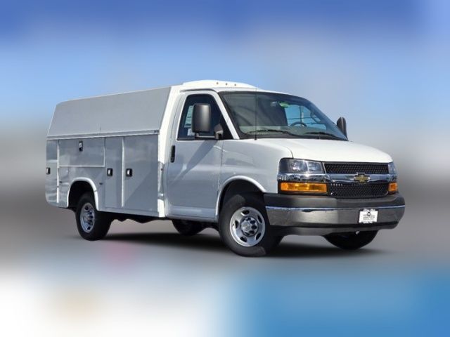 2024 Chevrolet Express Base