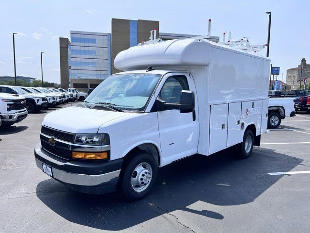 2024 Chevrolet Express Base