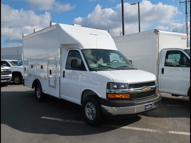 2024 Chevrolet Express Base