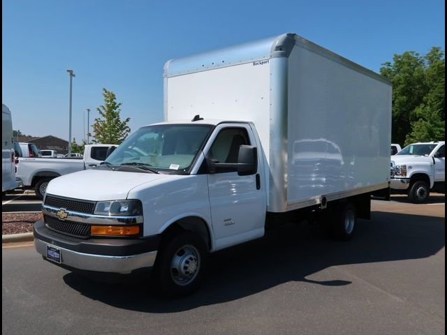 2024 Chevrolet Express Base